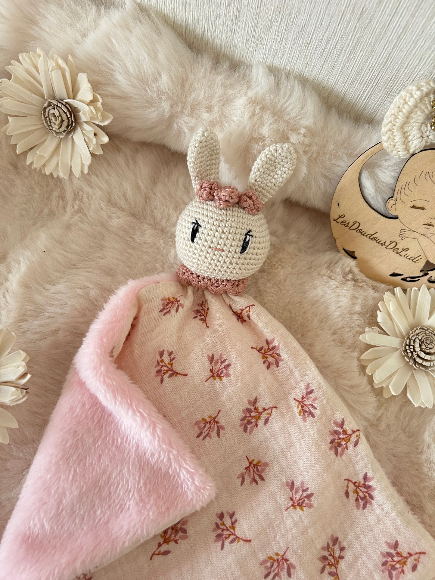 Valentine la Lapine Écru-Rose Satin