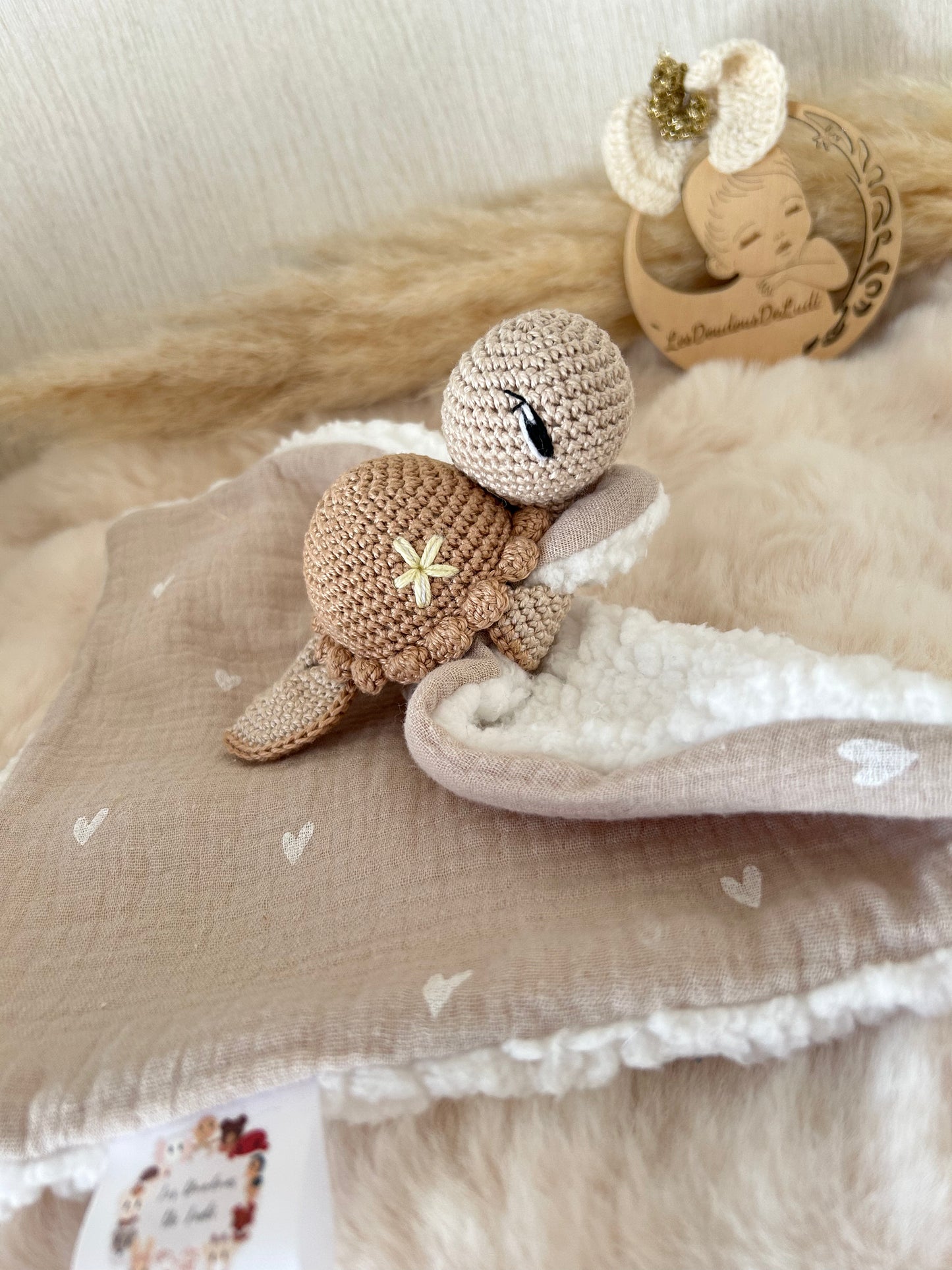 Lily La Tortue Beige foncé-Écru