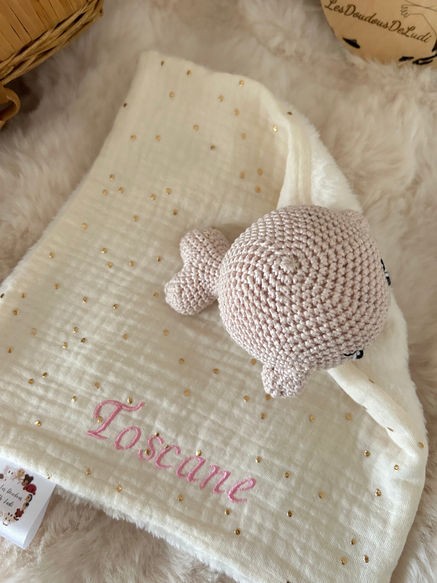 Ewen la Baleine Rose très pâle-Écru