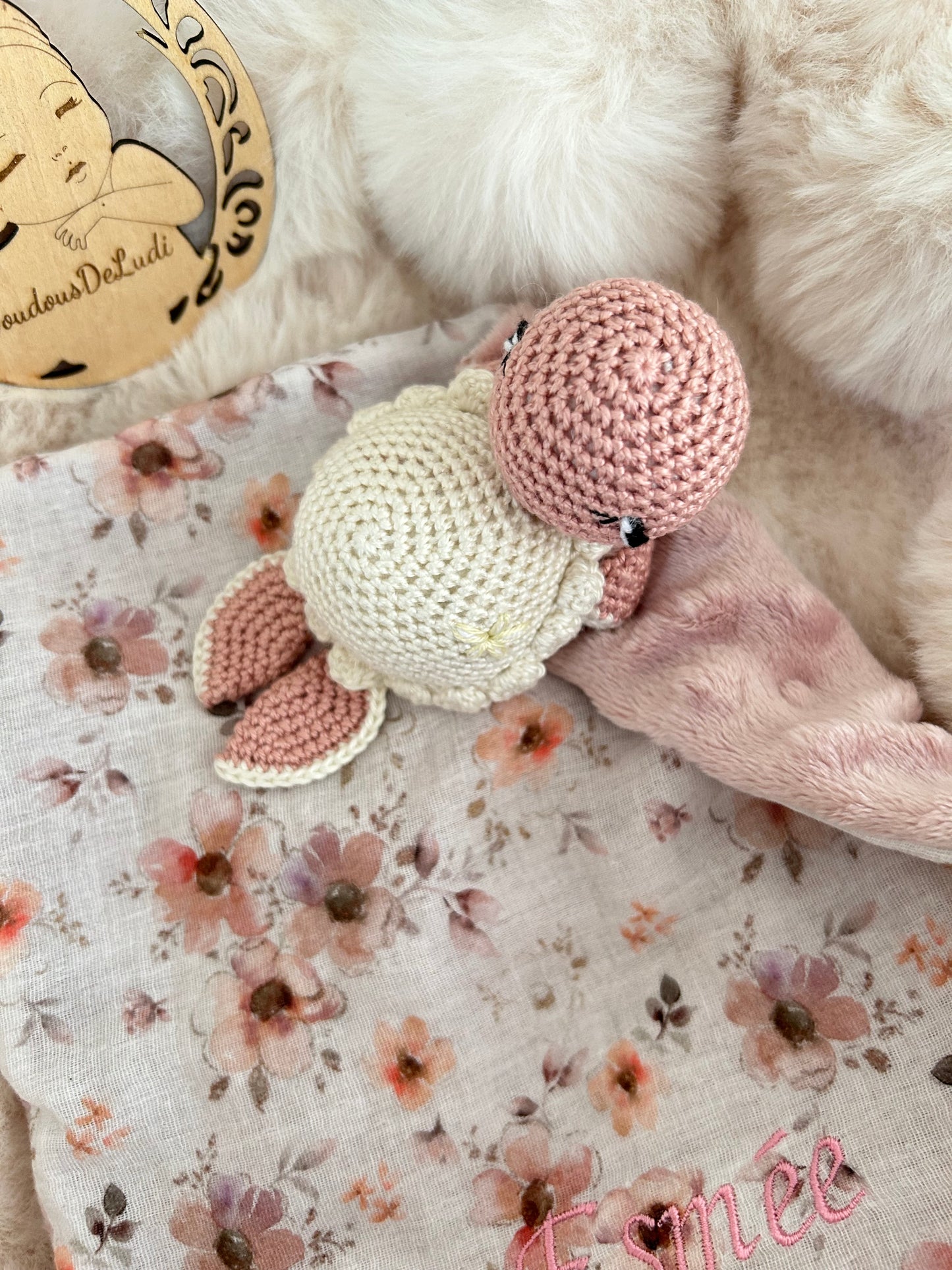 Lily La Tortue Écru-Rose Satin